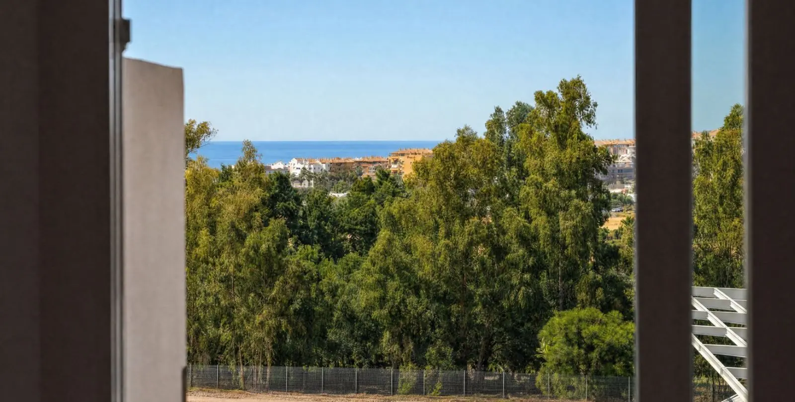 Продажа апартаментов на среднем этаже в Nueva Andalucía 36