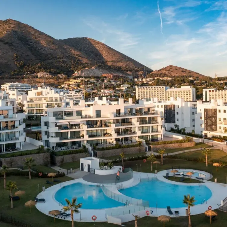 Sale of ground floor apartment in Higueron
