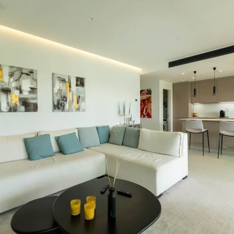 Sale of ground floor apartment in Higueron