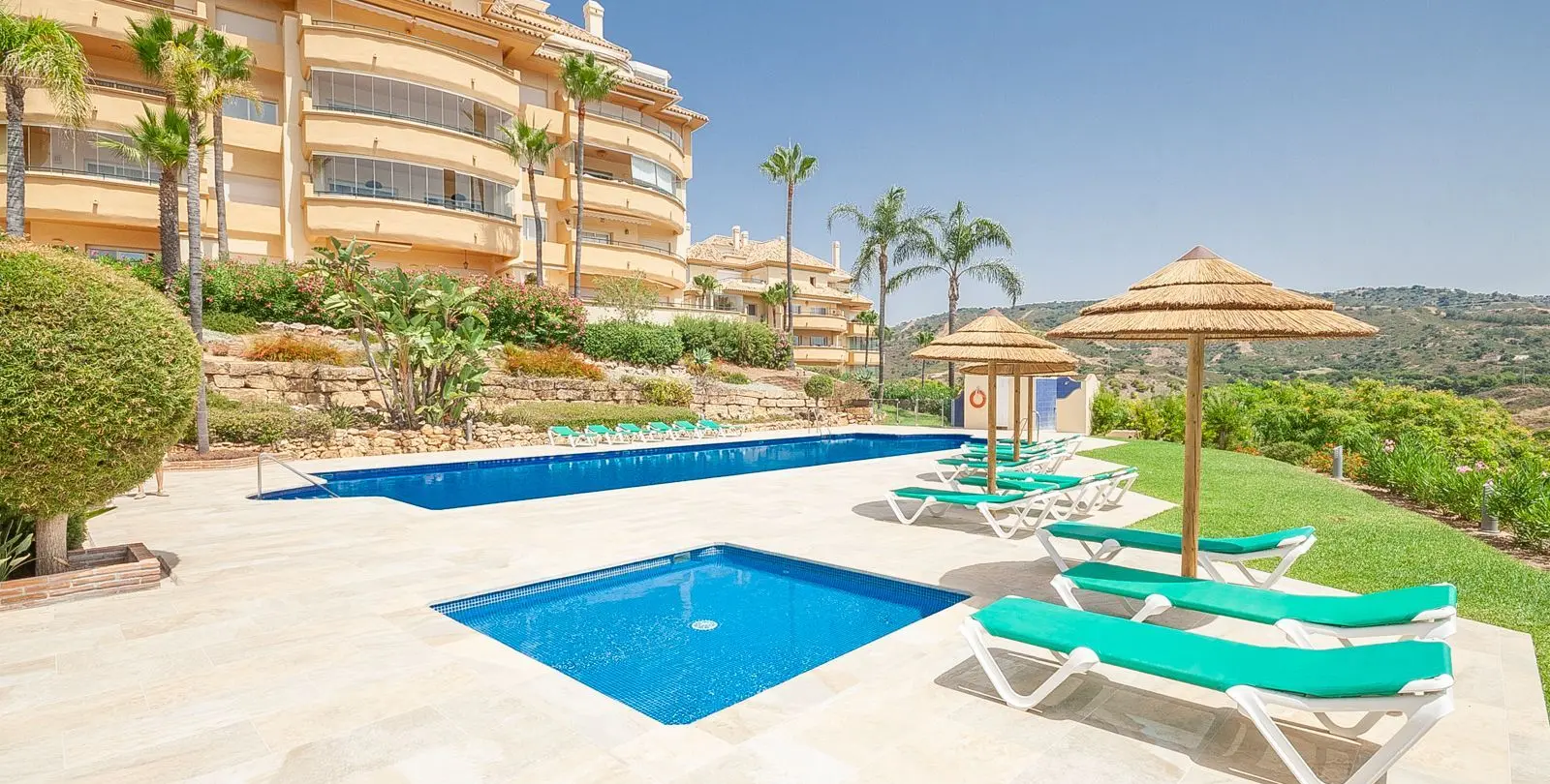 Продажа апартаментов на среднем этаже в Elviria 2