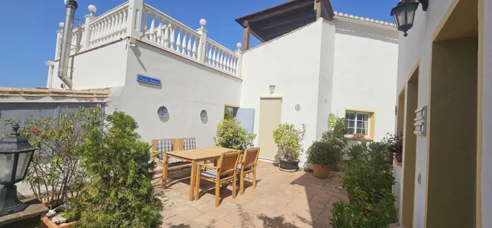 Sale of detached villa in Valtocado 3