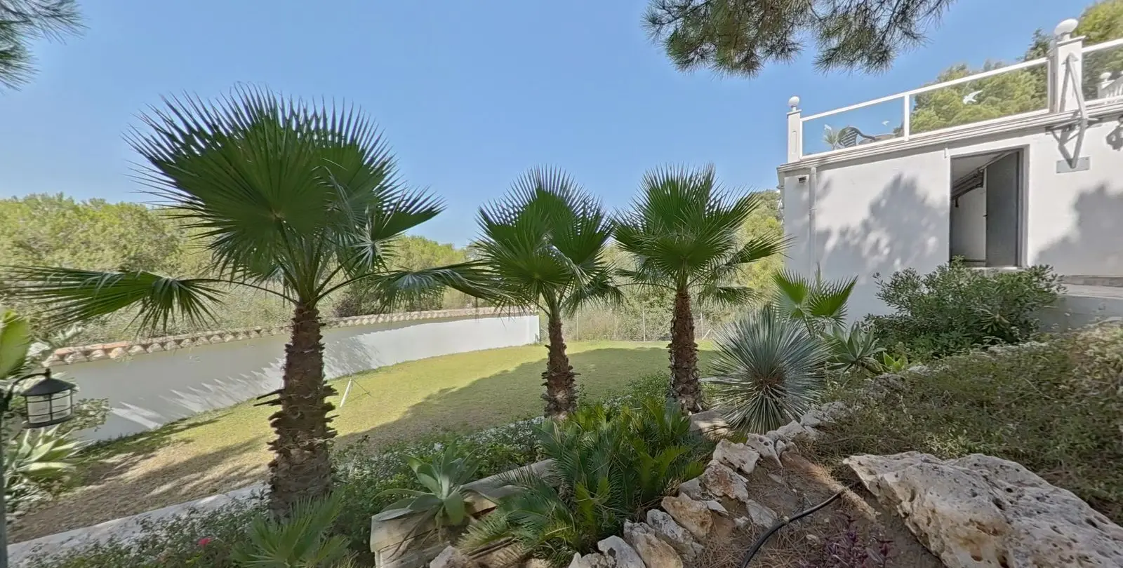 Sale of detached villa in Valtocado 17