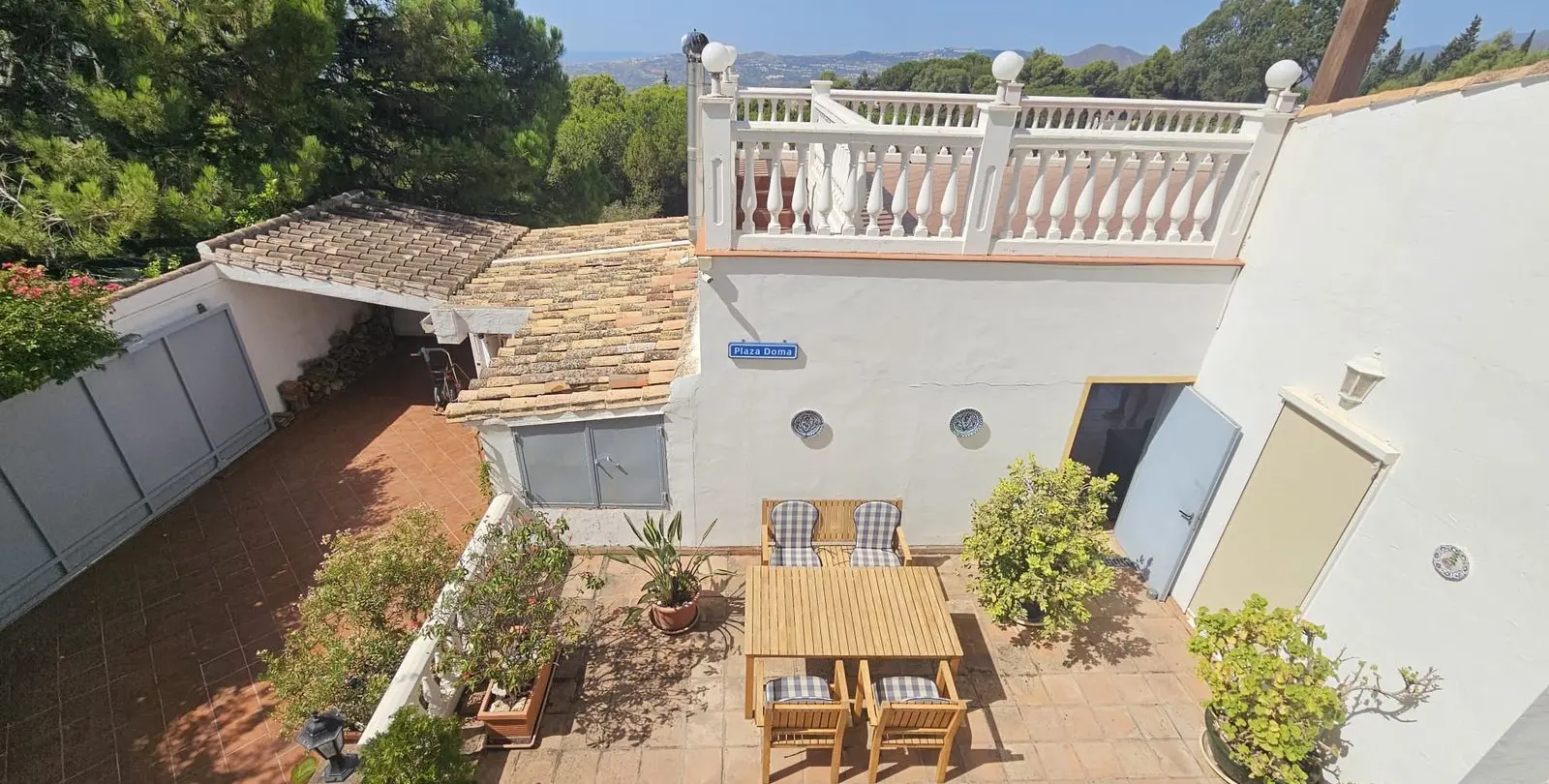 Sale of detached villa in Valtocado 28