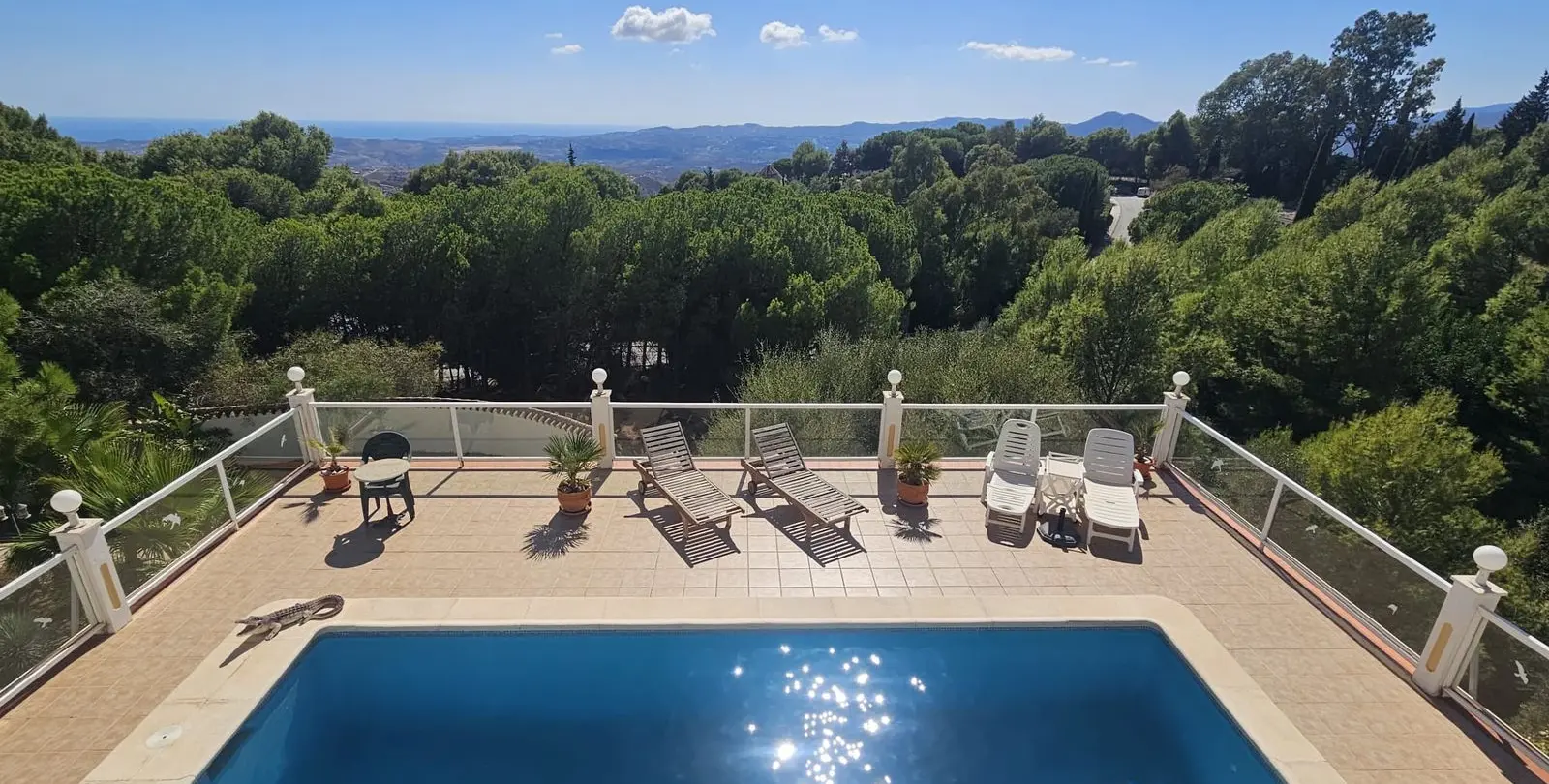 Sale of detached villa in Valtocado 2