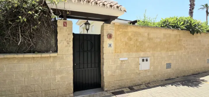 Sale of detached villa in La Cala Hills 1