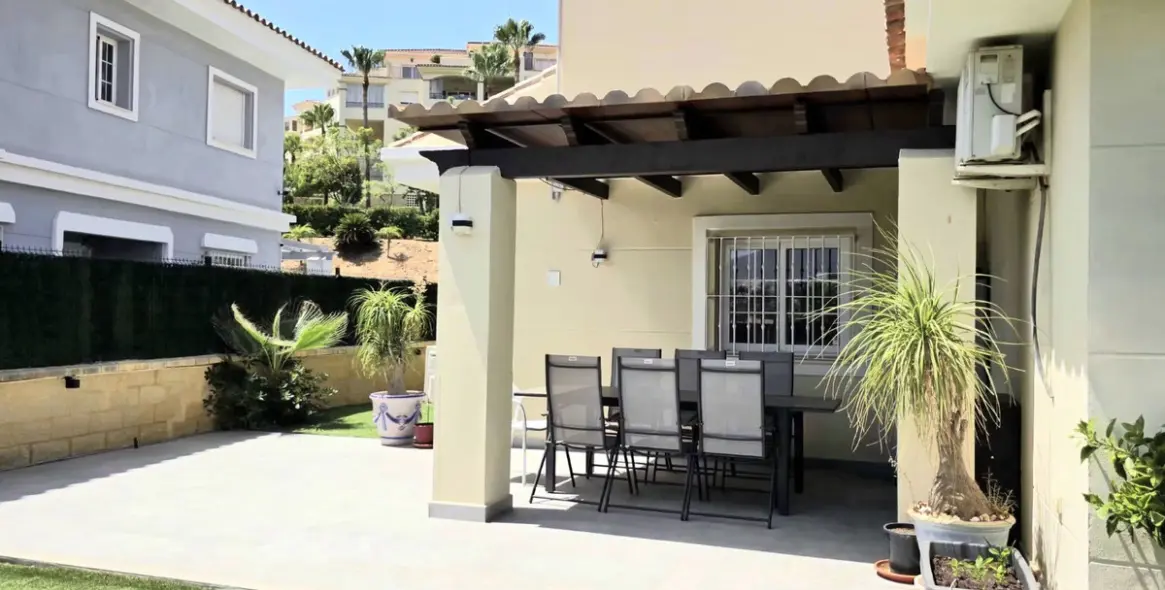 Sale of detached villa in La Cala Hills 5