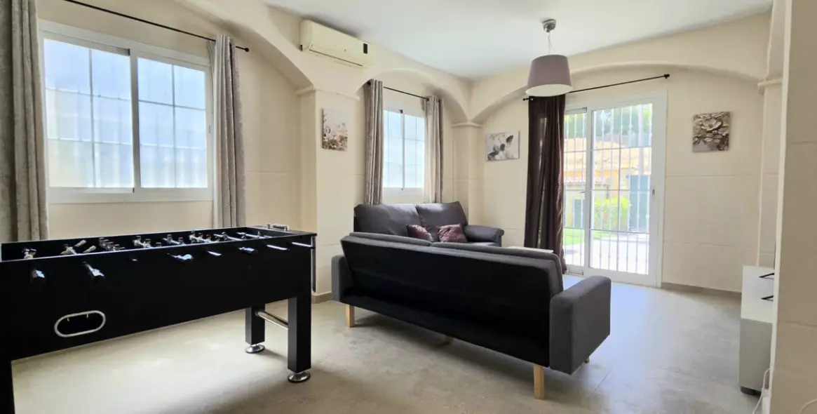 Sale of detached villa in La Cala Hills 18