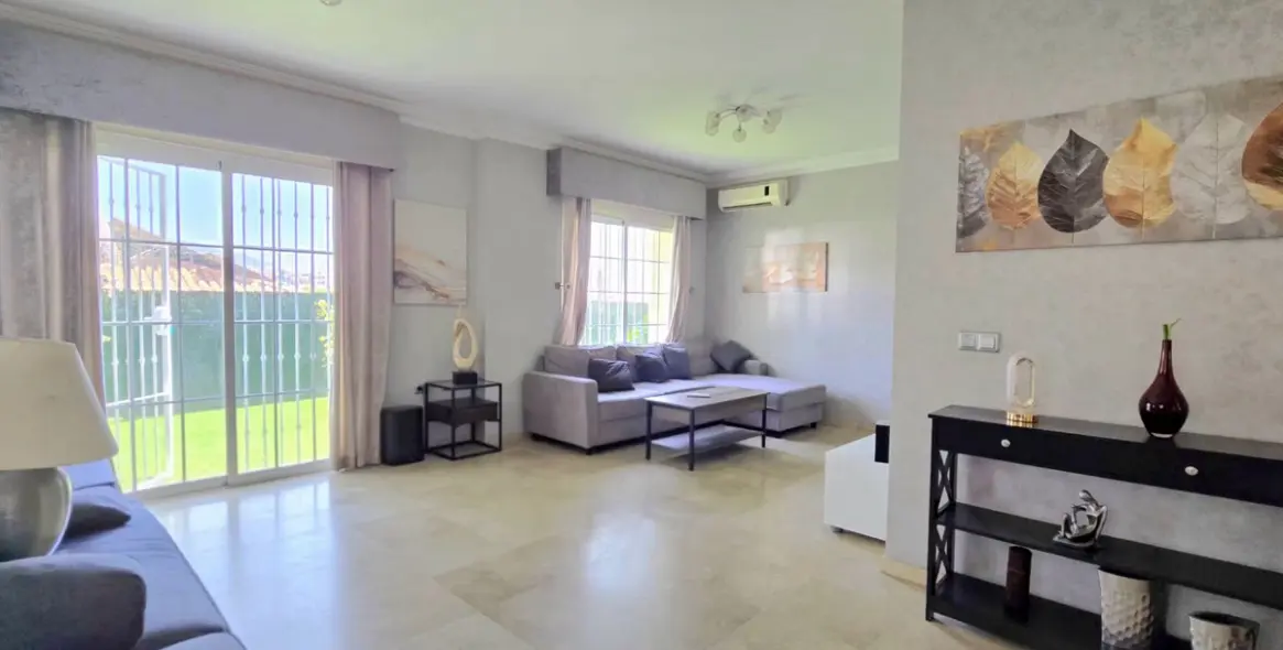 Sale of detached villa in La Cala Hills 22