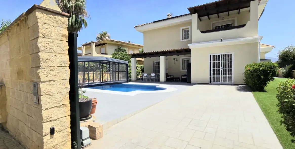 Sale of detached villa in La Cala Hills 67