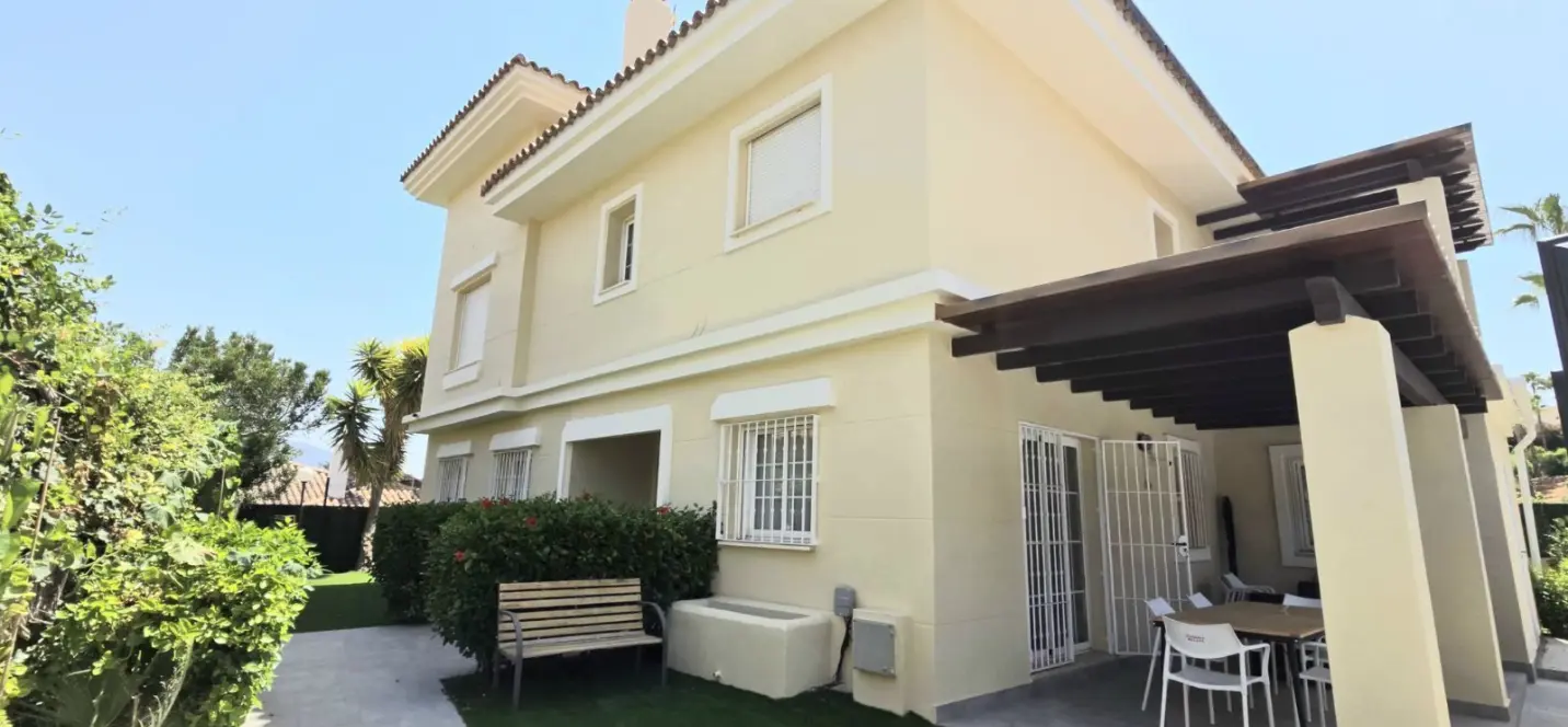 Venta de villa independiente en La Cala Hills 0