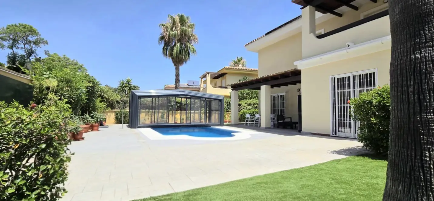 Venta de villa independiente en La Cala Hills 1