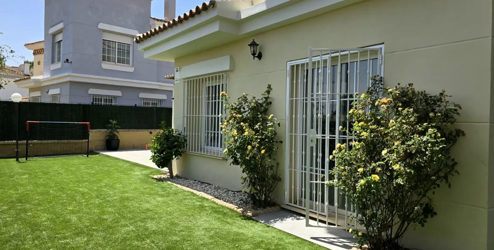 Продажа  отдельно стоящей виллы в La Cala Hills 14