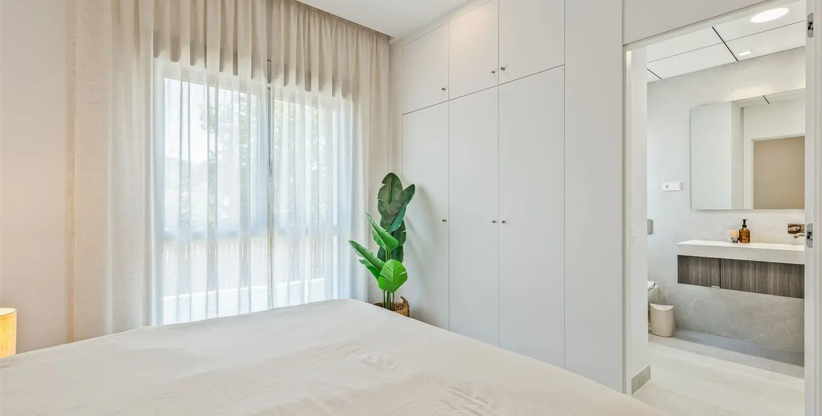 Sale of penthouse duplex in Santa Clara 21