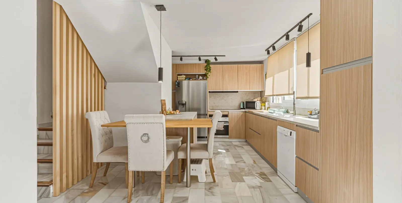 Sale of townhouse in Cancelada 5
