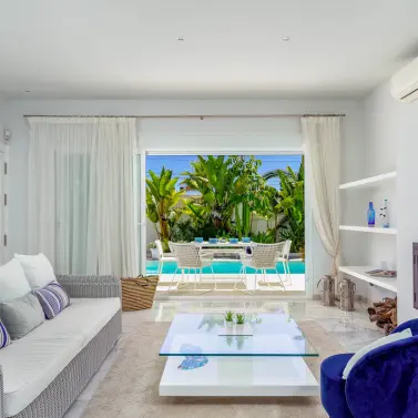 Sale of detached villa in Marbesa