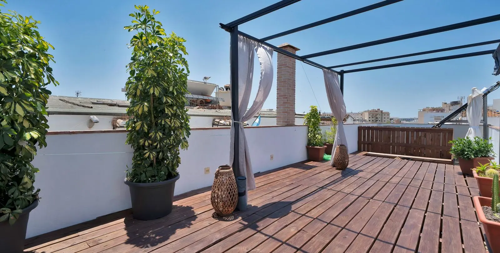 Sale of commercial premises in Marbella 2