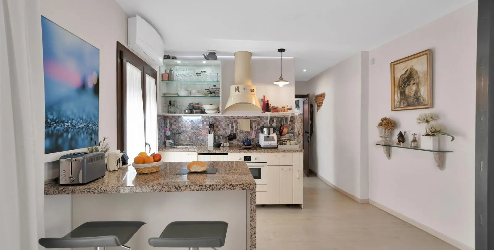 Sale of commercial premises in Marbella 21