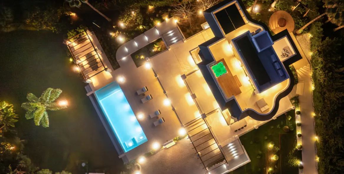 Sale of detached villa in Nueva Andalucía 2