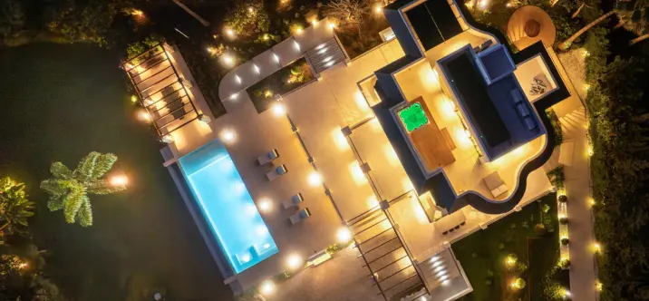 Venta de villa independiente en Nueva Andalucía 1