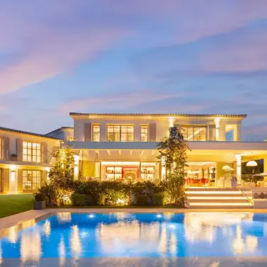 Venta de villa independiente en Aloha
