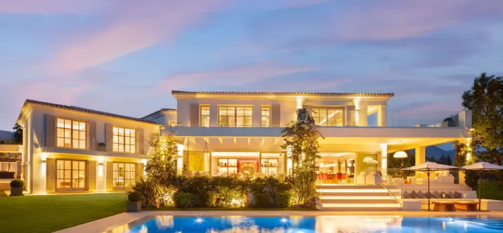 Venta de villa independiente en Aloha 1