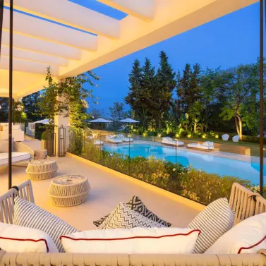 Venta de villa independiente en Aloha