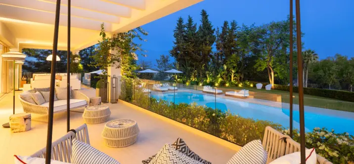 Venta de villa independiente en Aloha 2