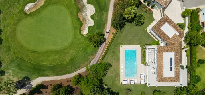 Venta de villa independiente en Aloha 3