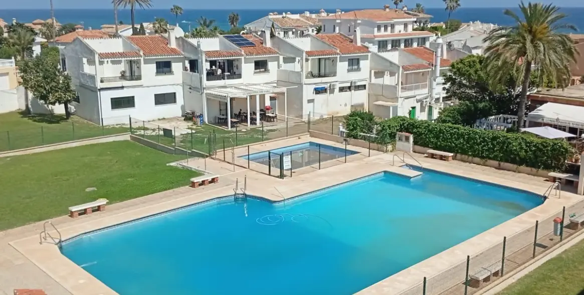 Long-term rent of penthouse in El Faro 1