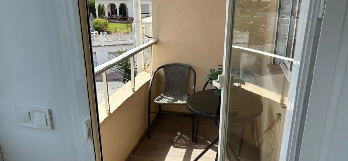 Alquiler a largo plazo de ático en El Faro 3