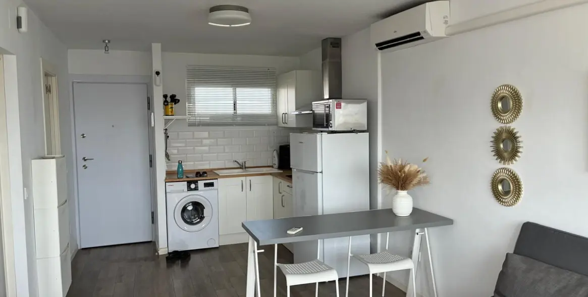 Long-term rent of penthouse in El Faro 5