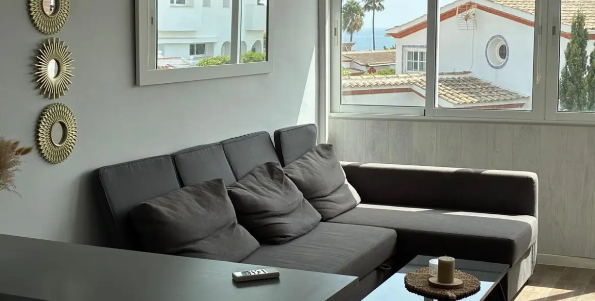 Long-term rent of penthouse in El Faro 6