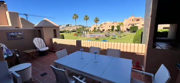 Long-term rent of penthouse in Guadalmina Alta 1