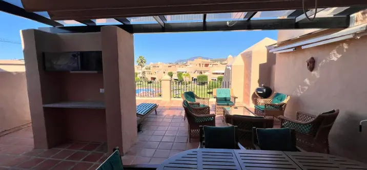 Long-term rent of penthouse in Guadalmina Alta 2