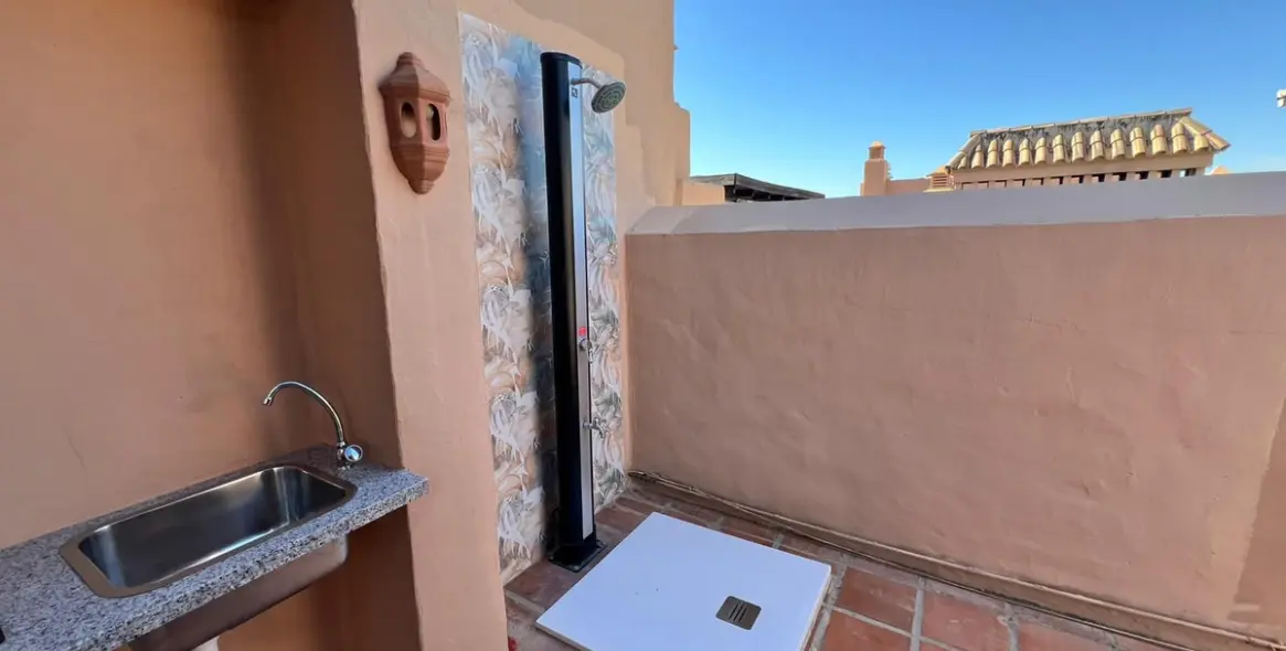 Long-term rent of penthouse in Guadalmina Alta 9