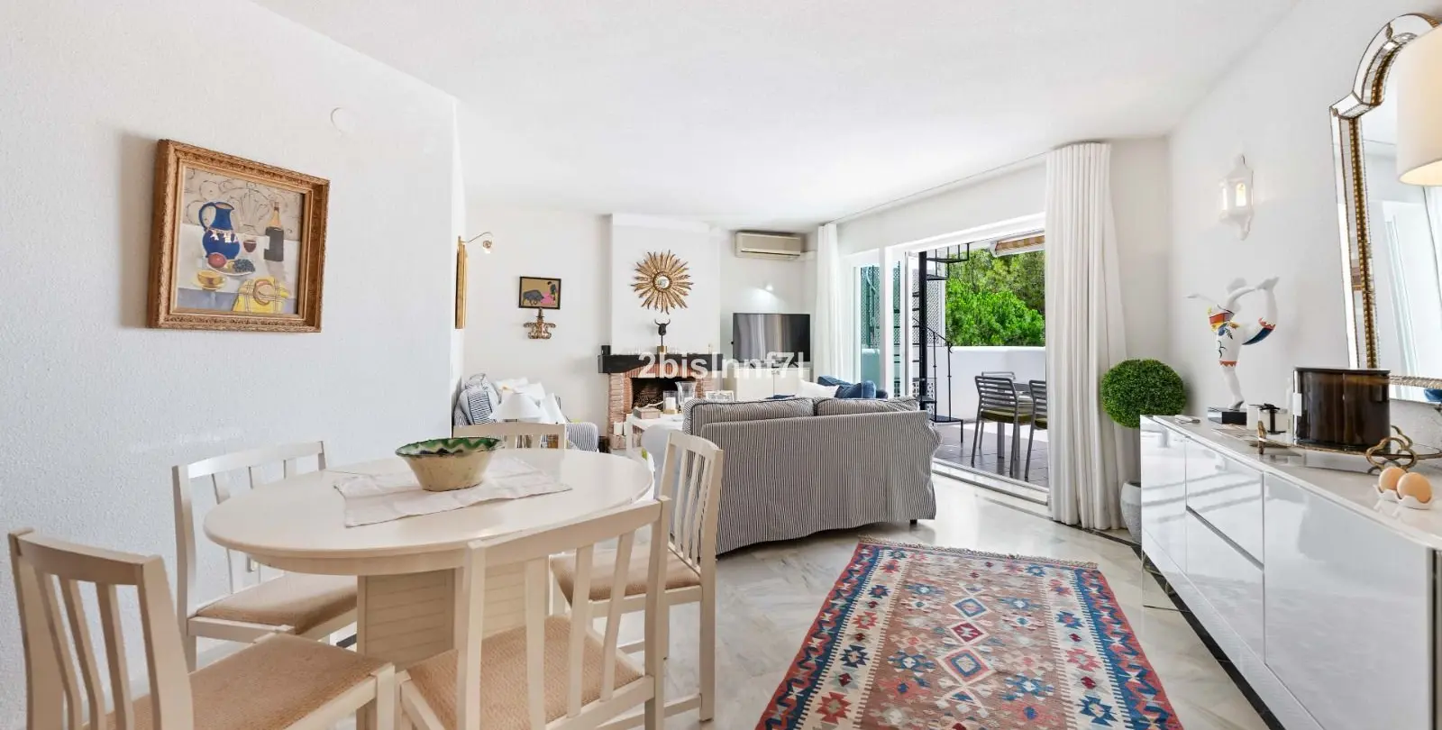 Sale of penthouse in Calahonda 6