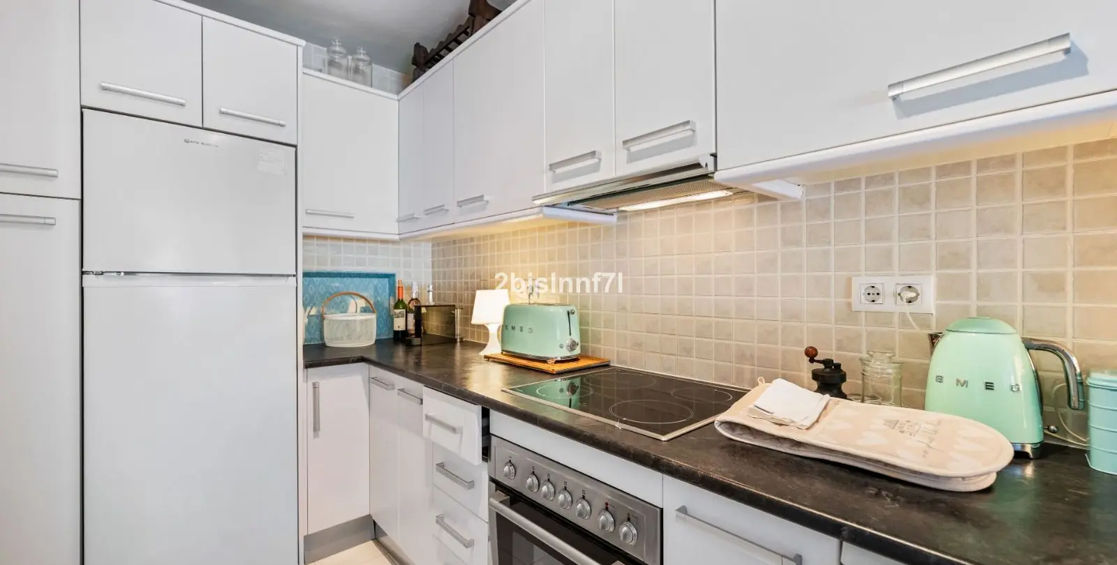 Sale of penthouse in Calahonda 10