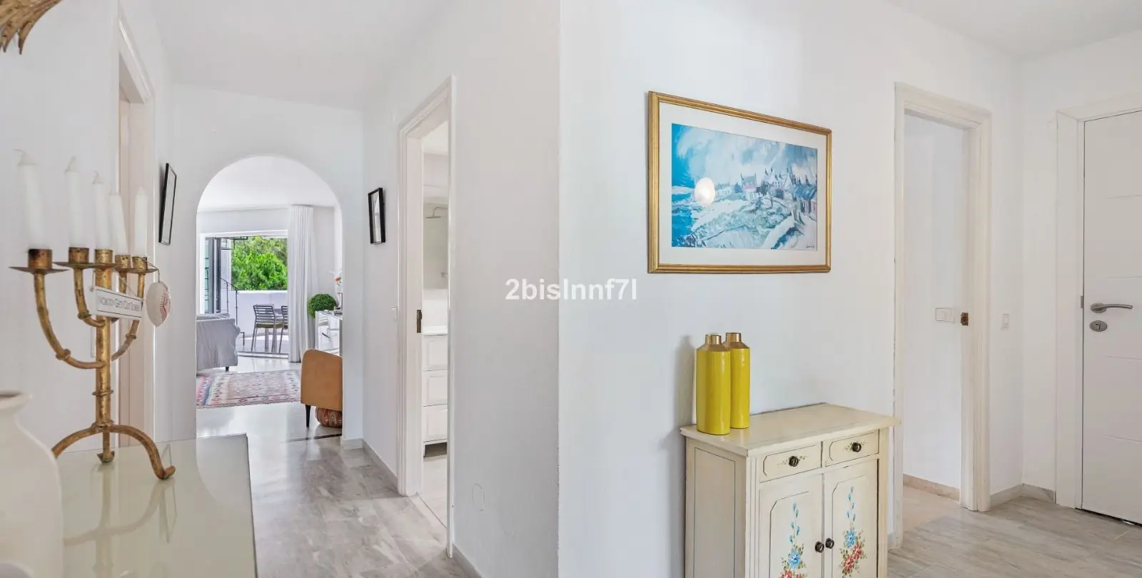 Sale of penthouse in Calahonda 12