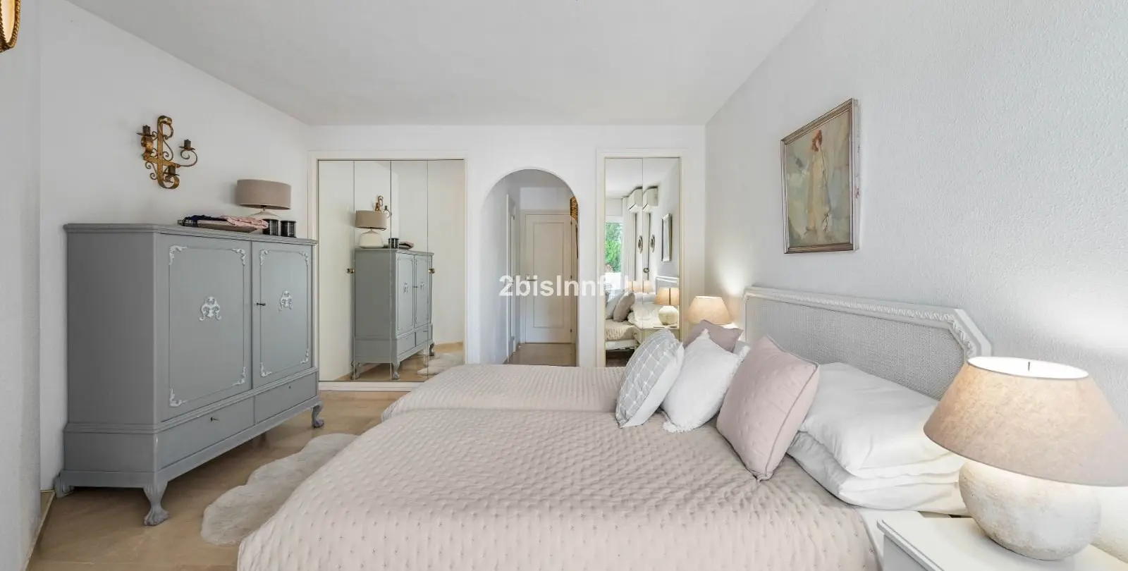 Sale of penthouse in Calahonda 14