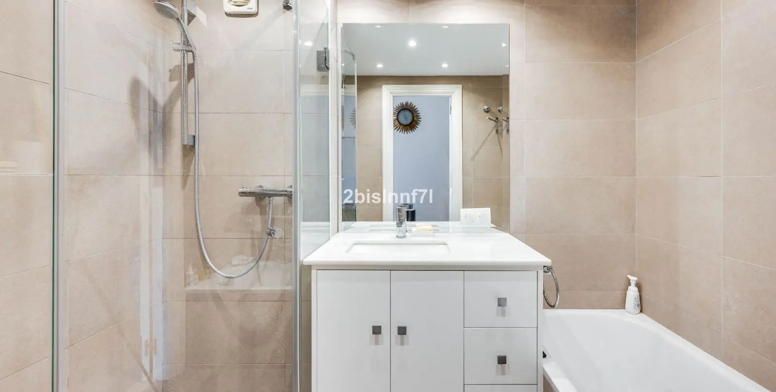 Sale of penthouse in Calahonda 15