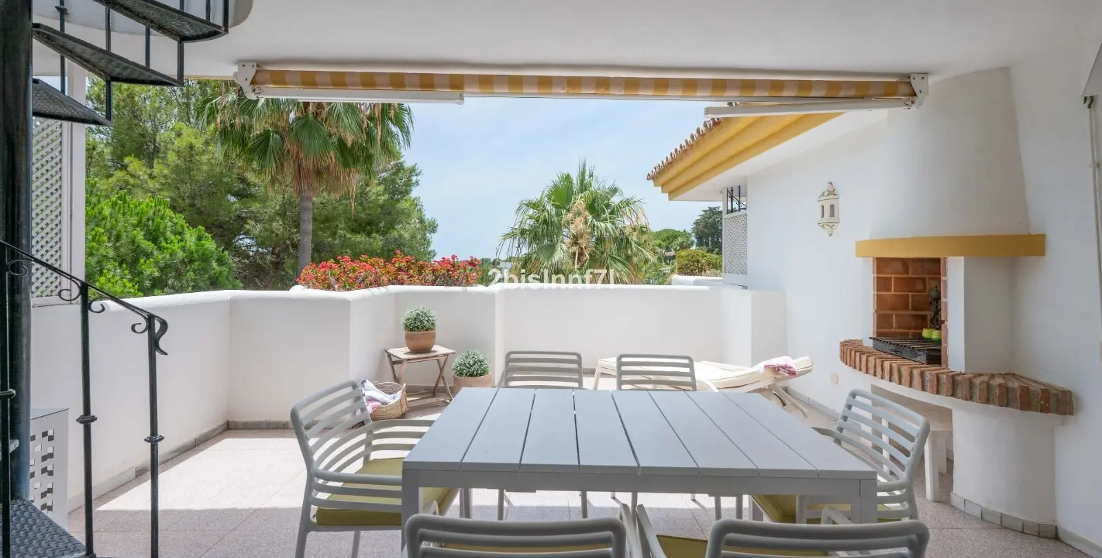 Sale of penthouse in Calahonda 21