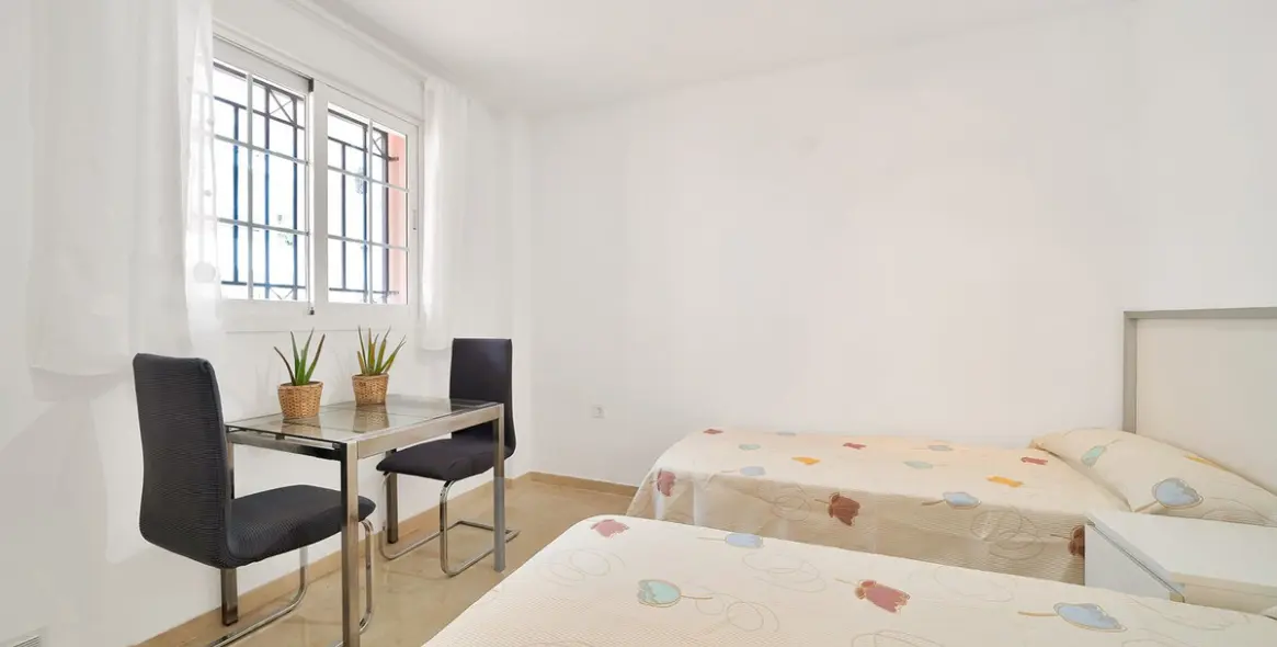 Sale of ground floor apartment in Nueva Andalucía 21