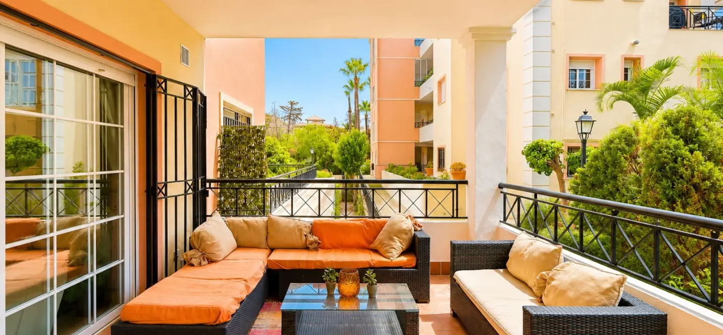 Venta de apartamento en planta baja en Nueva Andalucía 2