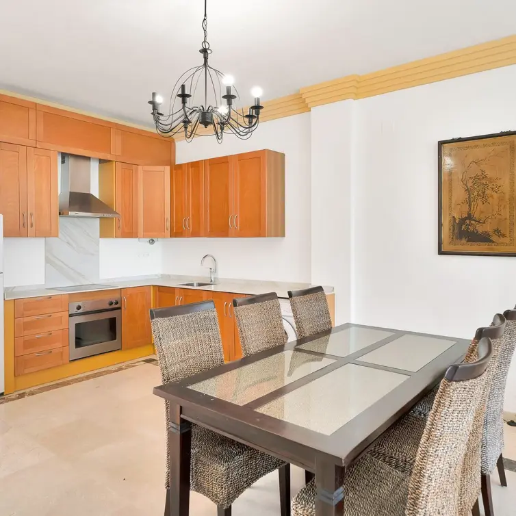 Venta de apartamento en planta baja en Nueva Andalucía