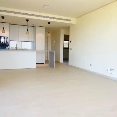 Venta de apartamento en planta media en Higueron