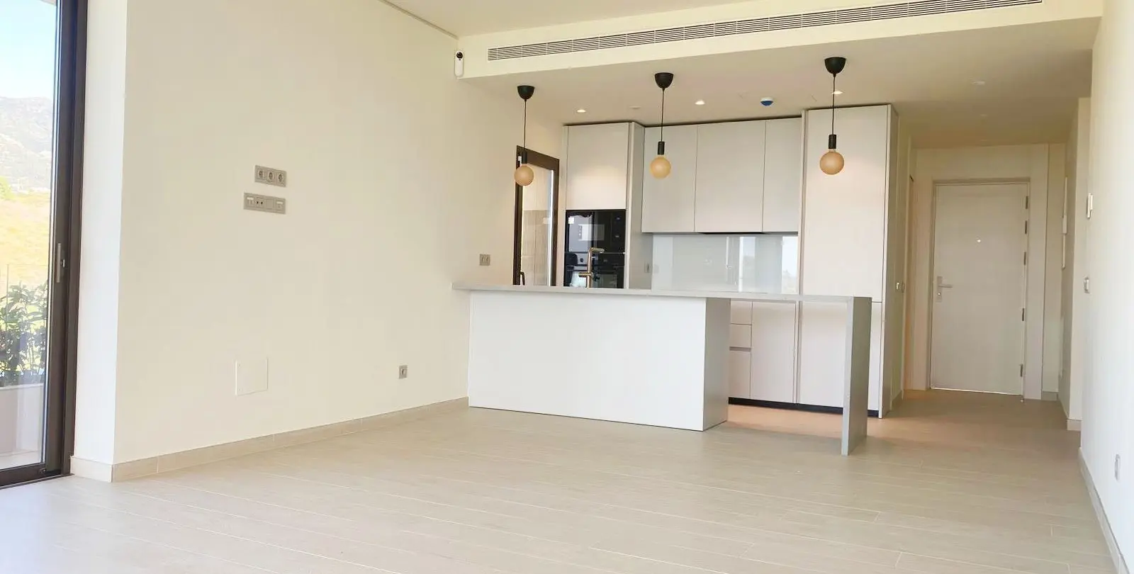 Venta de apartamento en planta media en Higueron 6