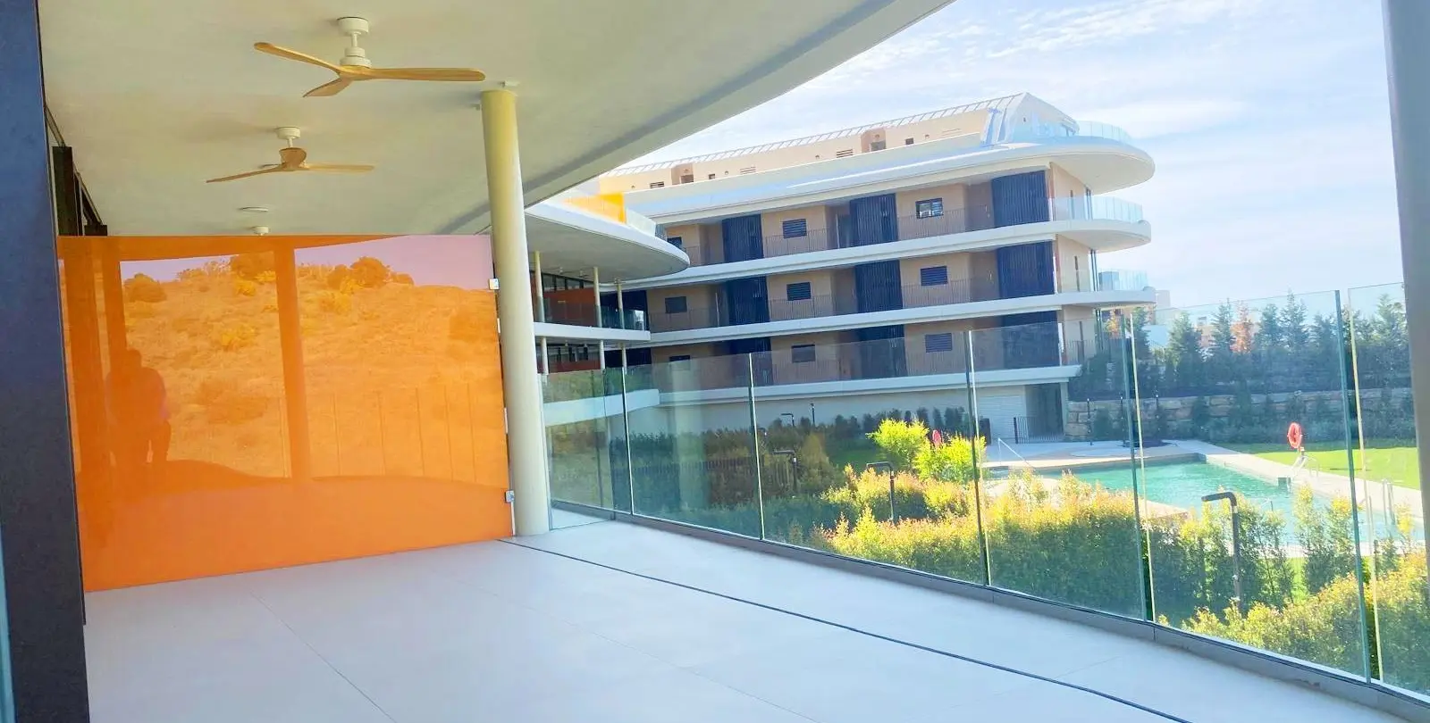 Venta de apartamento en planta media en Higueron 7