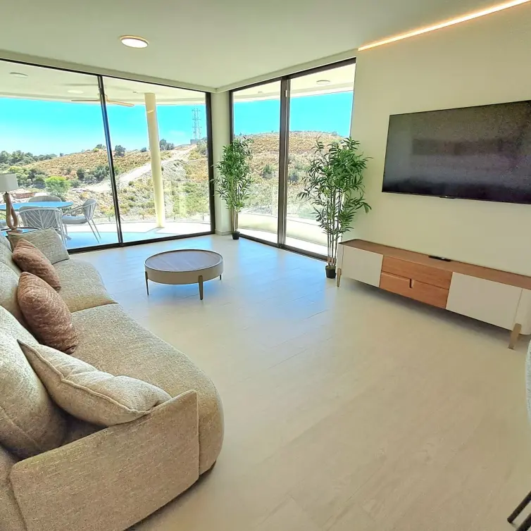 Venta de apartamento en planta media en Higueron
