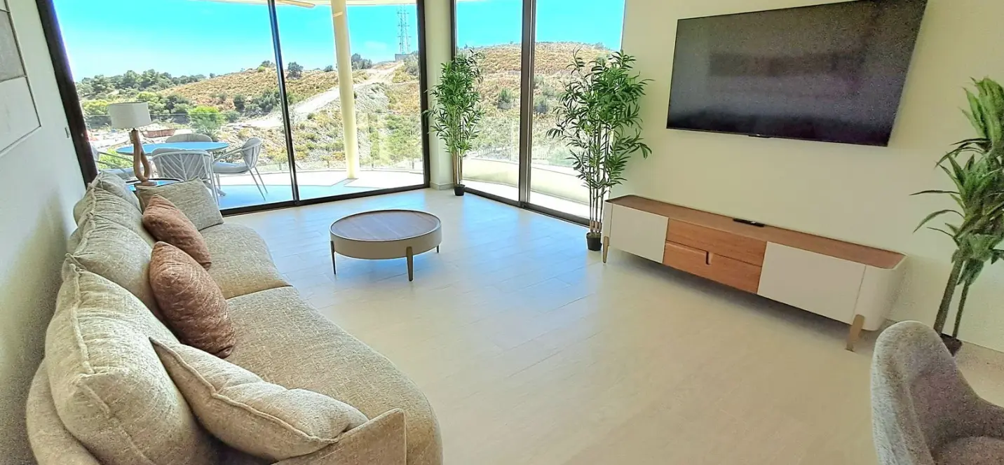 Venta de apartamento en planta media en Higueron 1