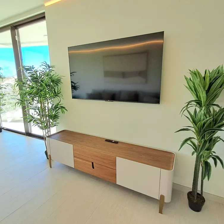 Venta de apartamento en planta media en Higueron